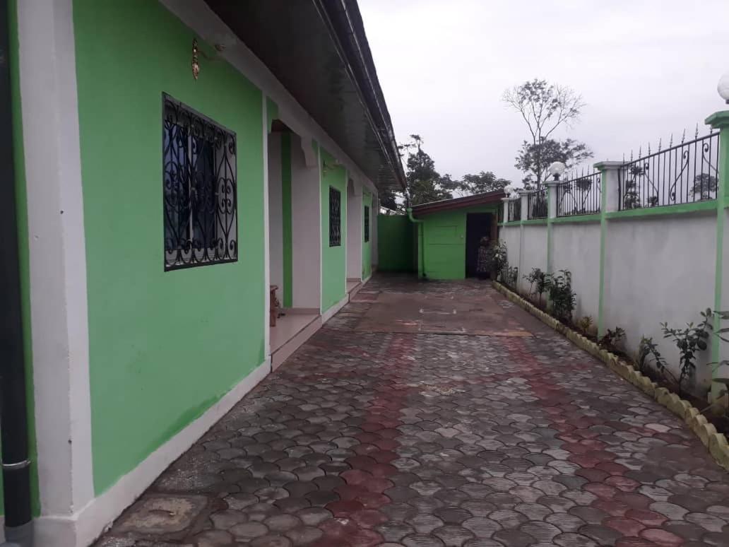Npangou Appart Kribi Extérieur photo